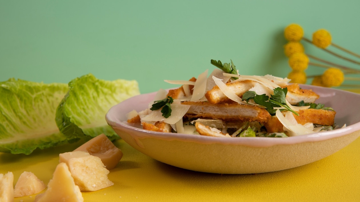 Crispy NoChicken salat med parmesandressing – - Oppskrift