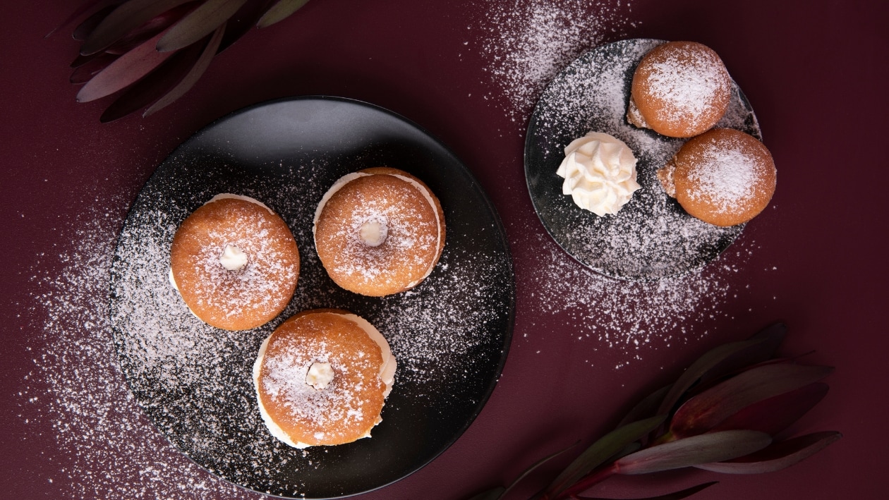 Mini doughnuts med mandelkrem – - Oppskrift