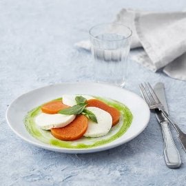 Tomat- og mozzarellasalat Tomat- og mozzarellasalat