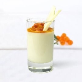 Pannacotta med tindved & hvit sjokolade Pannacotta med tindved & hvit sjokolade