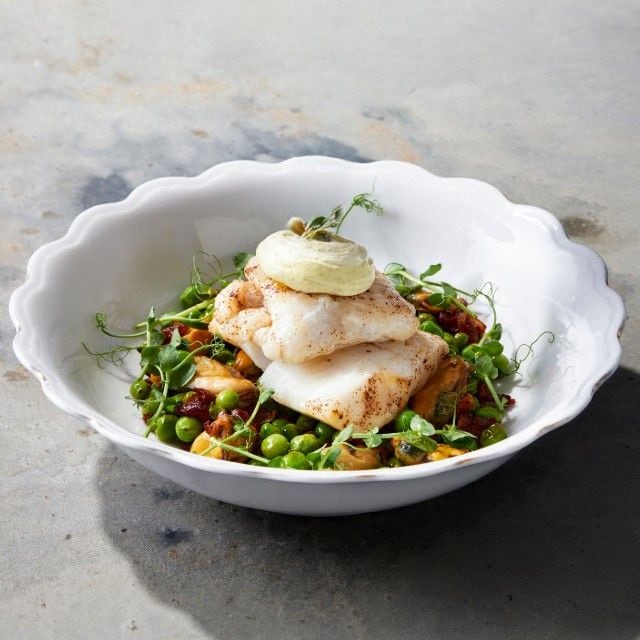 Torsk med grønne erter og kjørvelhollandaise