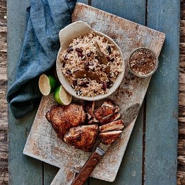 Jerk-kylling med ris og bønner Jerk-kylling med ris og bønner