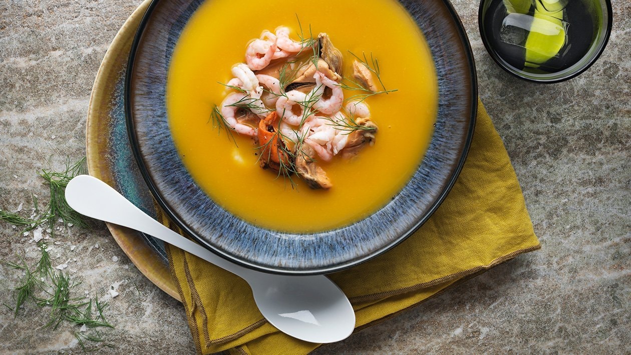 Gresskar- og gulrotsuppe med reker og blåskjell
