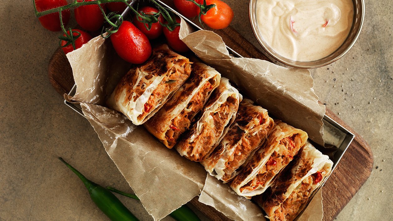 Murtabak – filo med kylling, tomat og chili – - Oppskrift