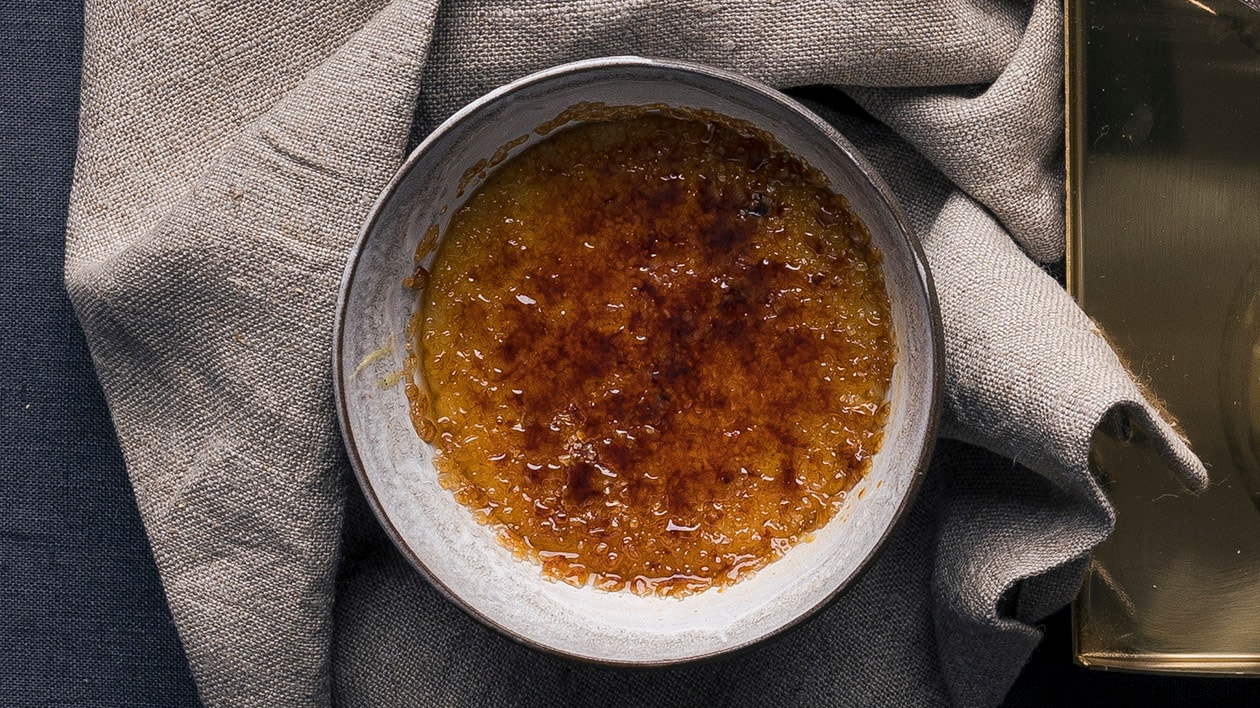Karamellisert crème brûlée med appelsin og kanel – - Oppskrift Karamellisert crème brûlée med appelsin og kanel – - Oppskrift