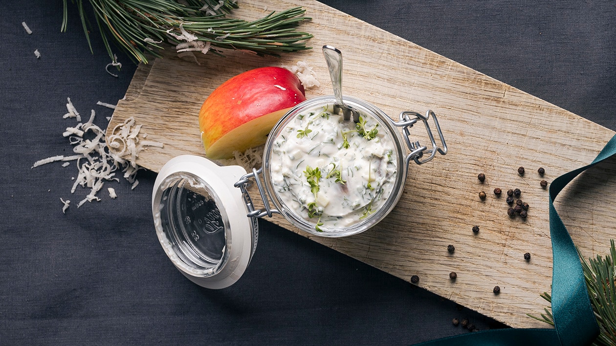 Eple og pepperrotsild – - Oppskrift