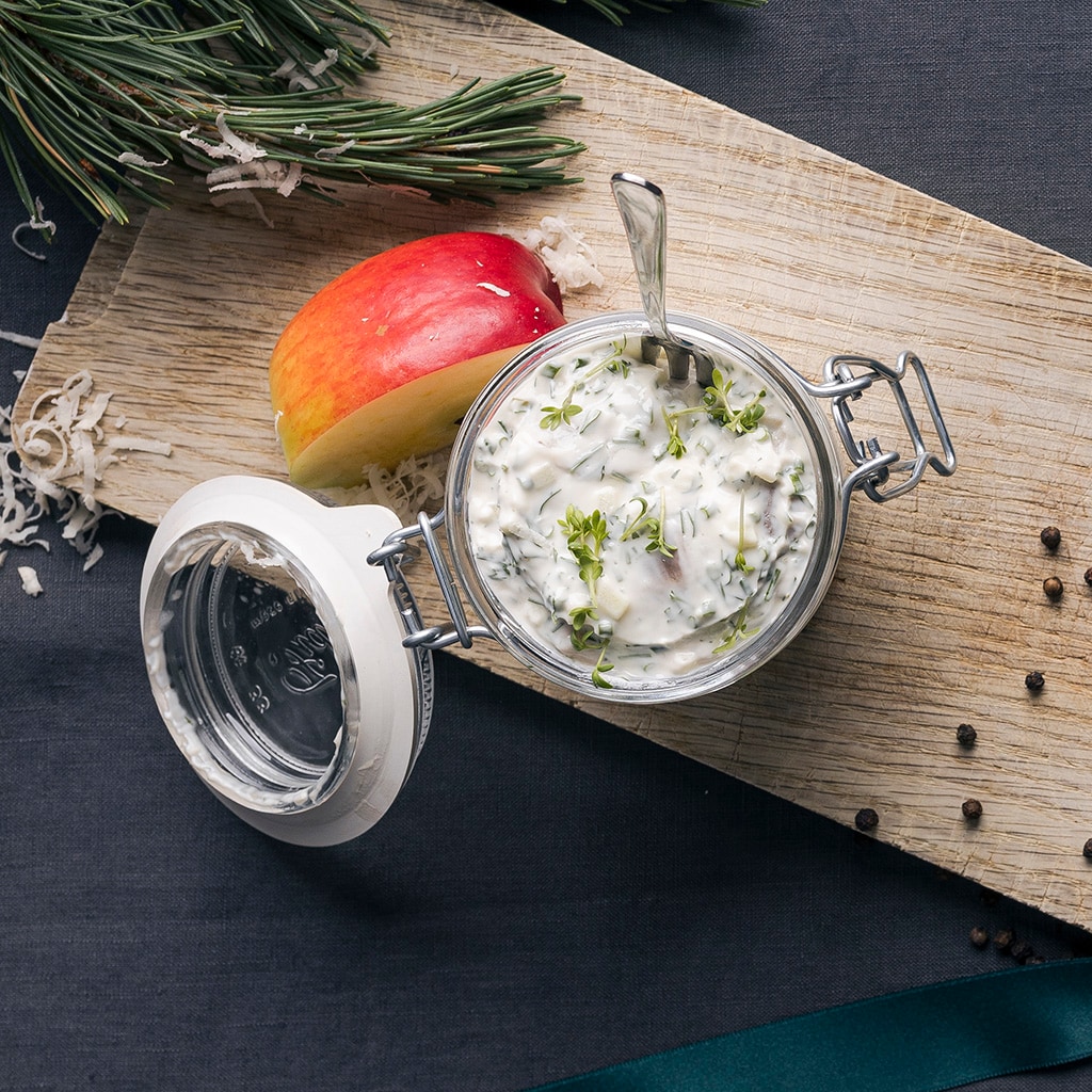 Eple og pepperrotsild Eple og pepperrotsild
