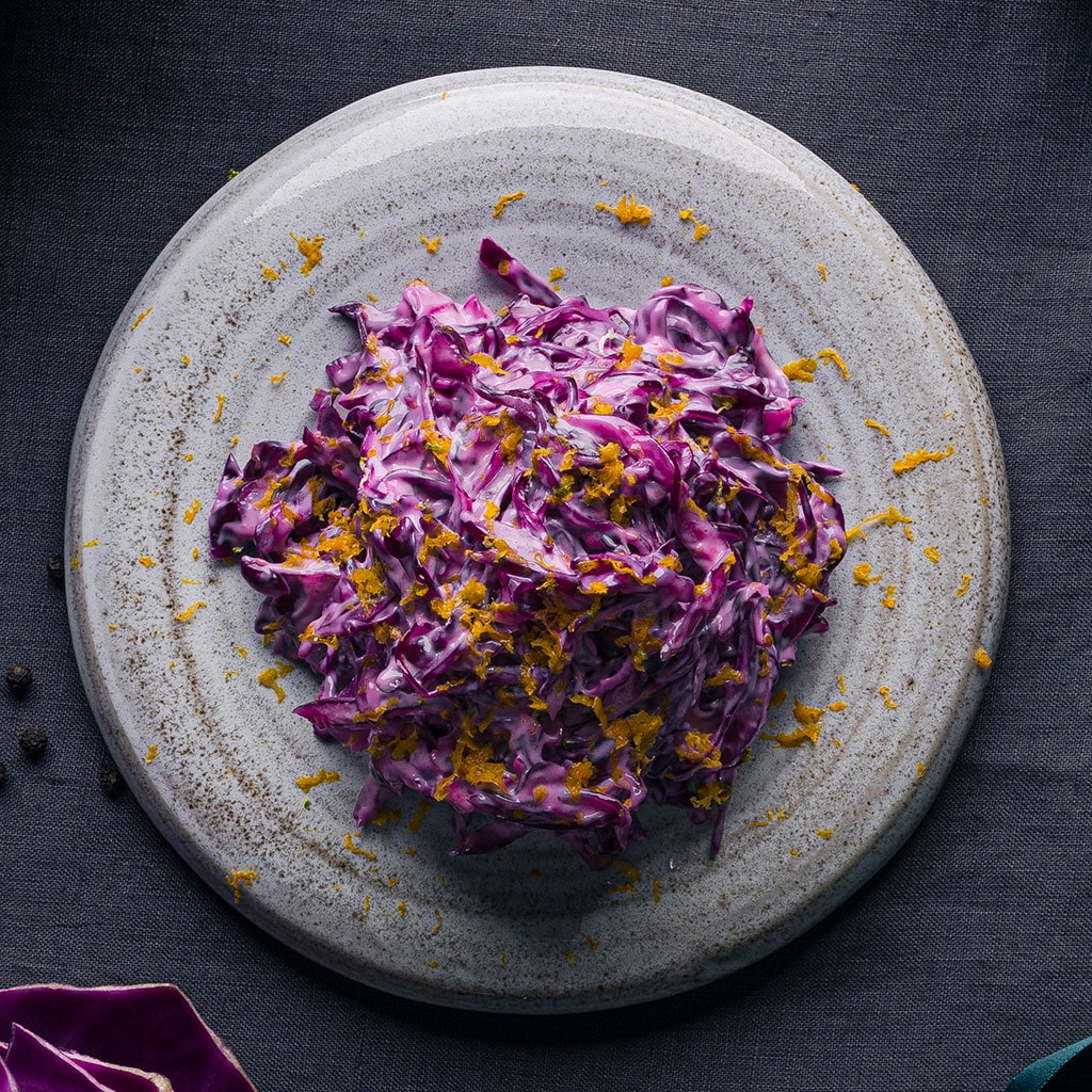 Coleslaw med rødkål, ingefær og appelsin Coleslaw med rødkål, ingefær og appelsin