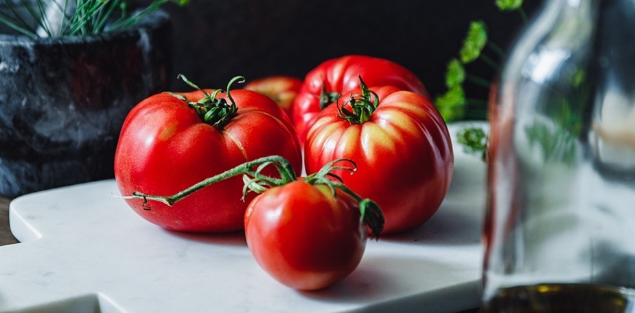 Fråts i tomater, men tenk på fargen