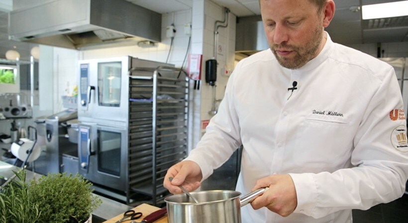 Salatrett med Daniel Müllern